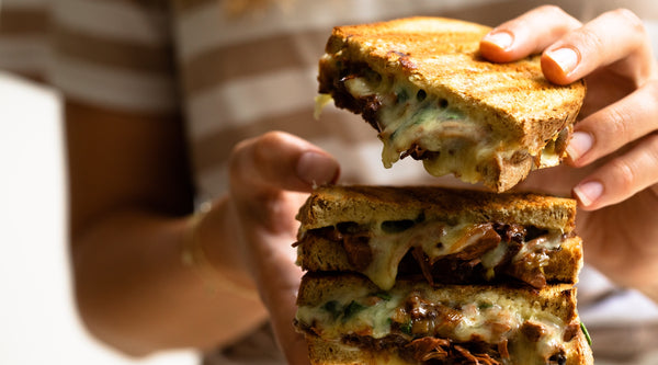 Cheesy Jackfruit Toastie